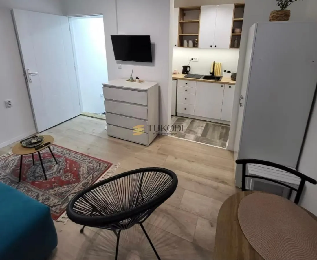 Izdavanje, jednosoban stan, 25m², Zemun Novi Grad, Zemun Sve Podlokacije