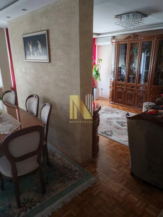 Prodaja, četvorosoban stan, 86m², Petrovaradin, Novi Sad
