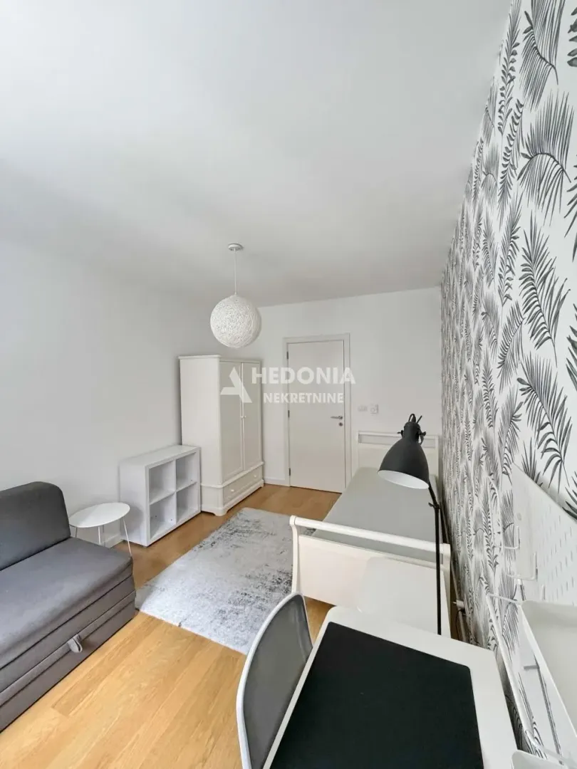 Izdavanje, četvorosoban stan, 117m², Novi Beograd Blok 65, Novi Beograd Sve Podlokacije