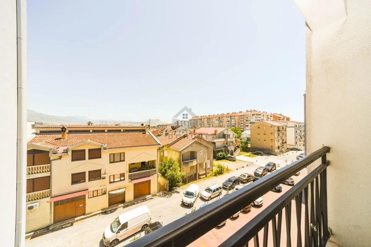 Prodaja, jednosoban stan, 46m², Stari Aerodrom, Podgorica