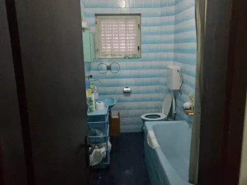 Prodaja, kuća, 164m², Kočani, Nikšić - image 4