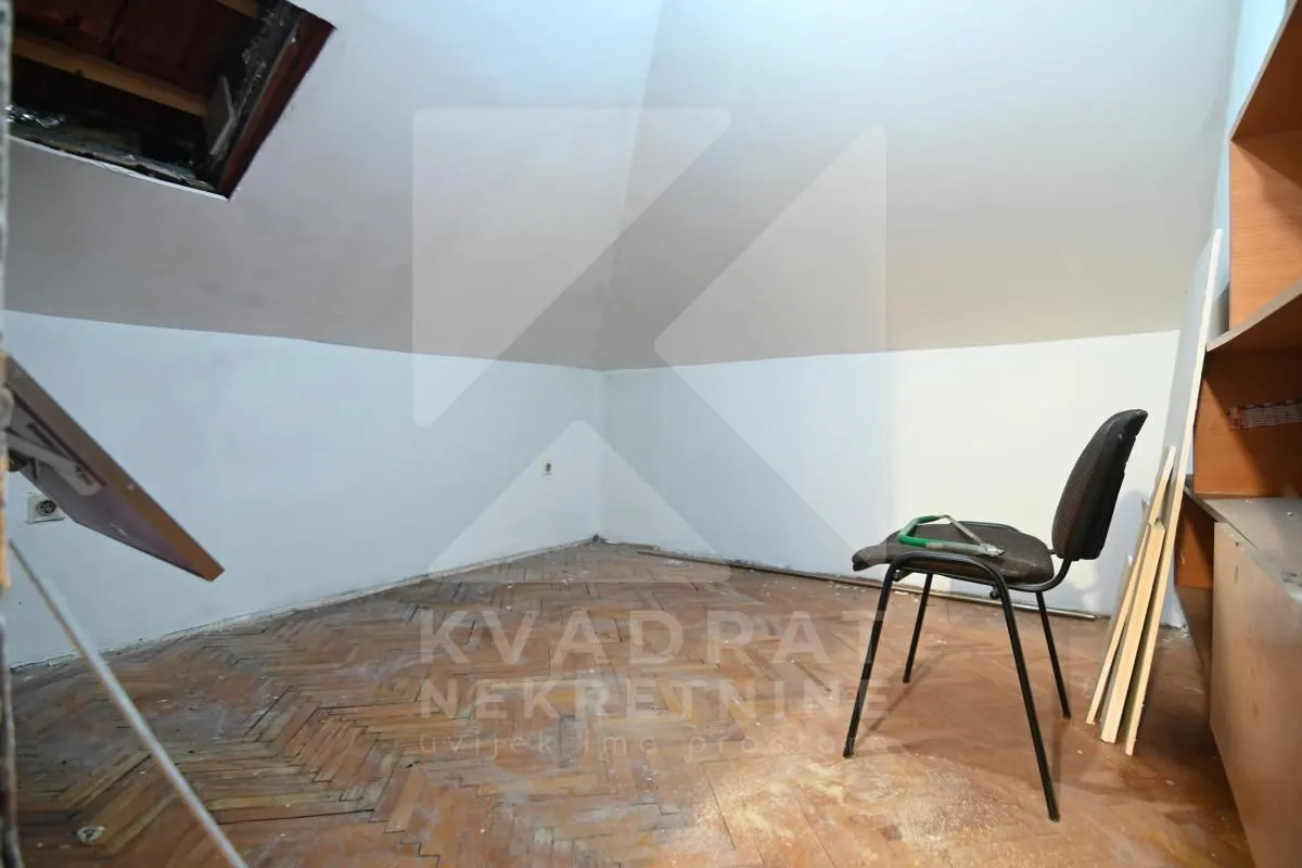 Prodaja, trosoban stan, 74m², Centar, Podgorica