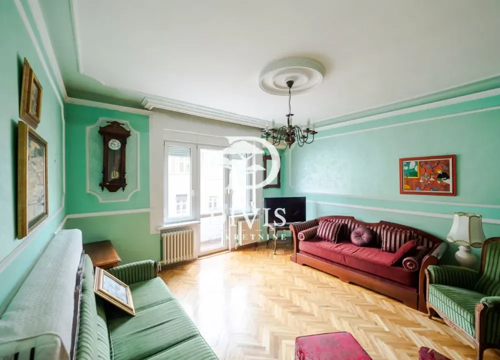 Prodaja, četvorosoban stan, 111m², Stari Grad, Beograd