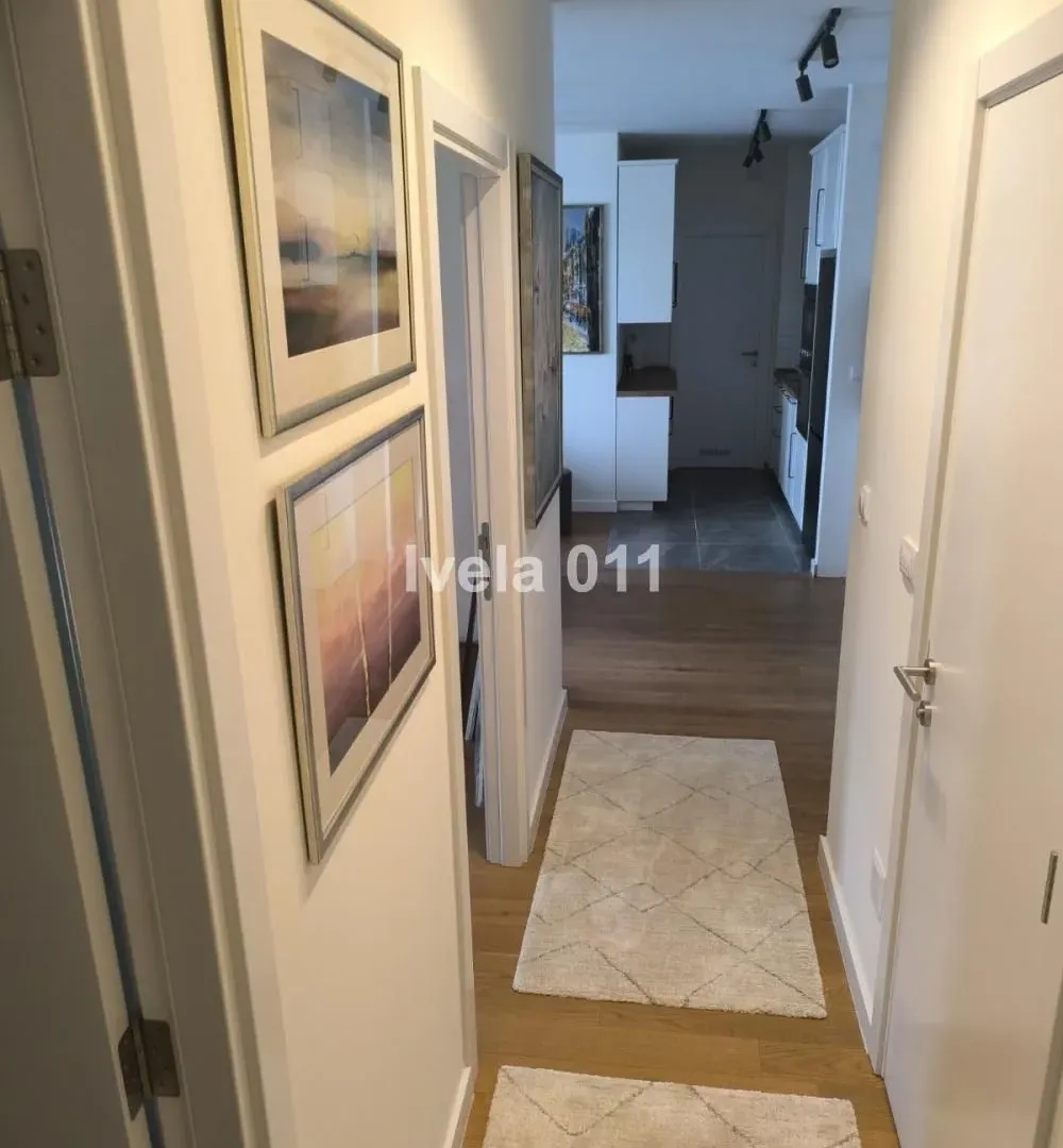 Prodaja, trosoban stan, 67m², Cerak, Beograd