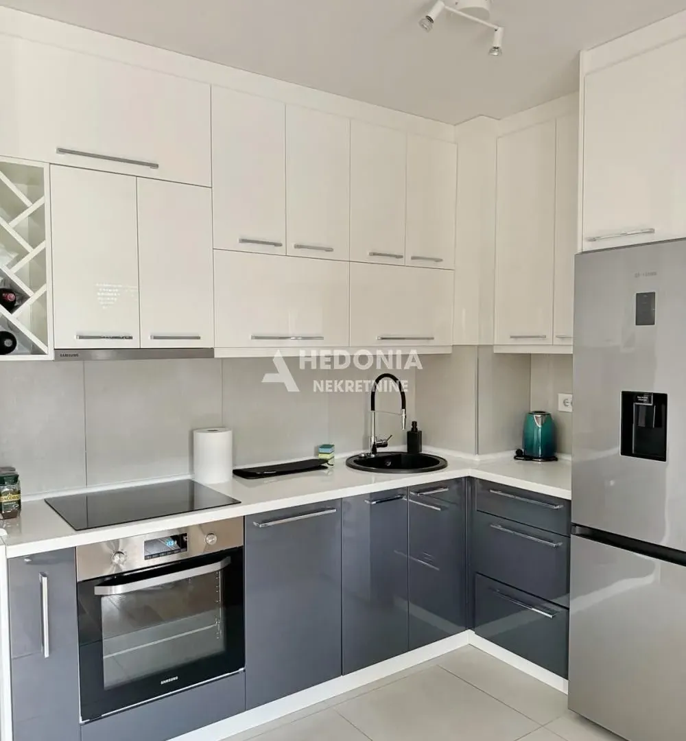 Izdavanje, jednosoban stan, 50m², Novi Beograd Blok 65, Novi Beograd Sve Podlokacije