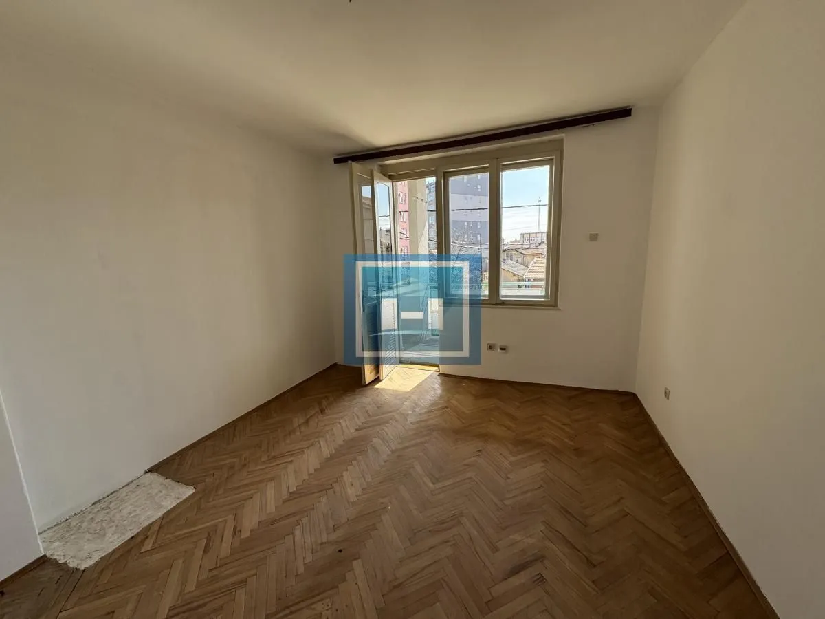 Prodaja, trosoban stan, 77m², Centar, Ćuprija