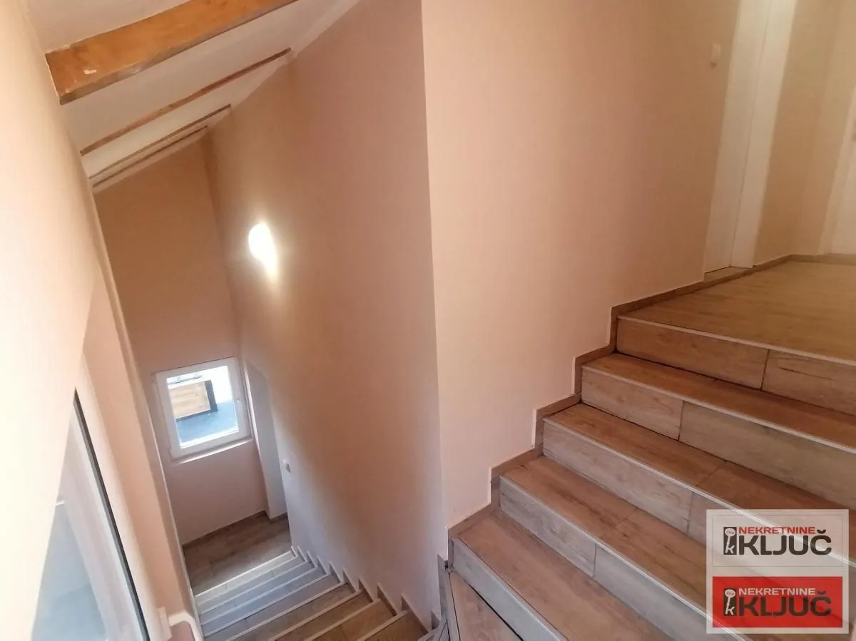 Prodaja, kuća, 92m², Sremska Kamenica, Petrovaradin