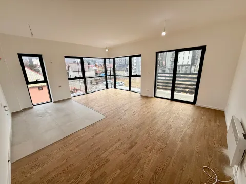 Sale, two bedroom apartment, 80m², Centar, Kolašin - image 2