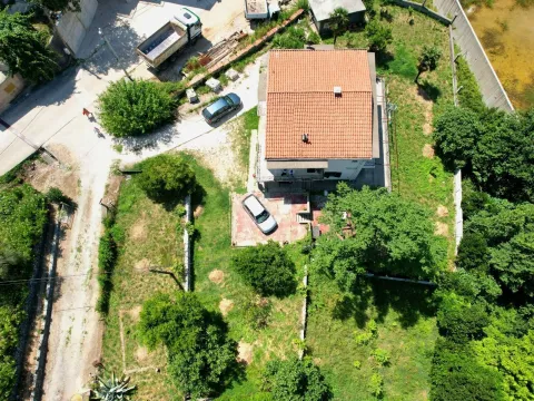 Prodaja, kuća, 200m², Risan, Kotor - image 11