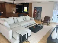 Izdavanje, trosoban stan, 168m², Stari Grad, Beograd - image 1