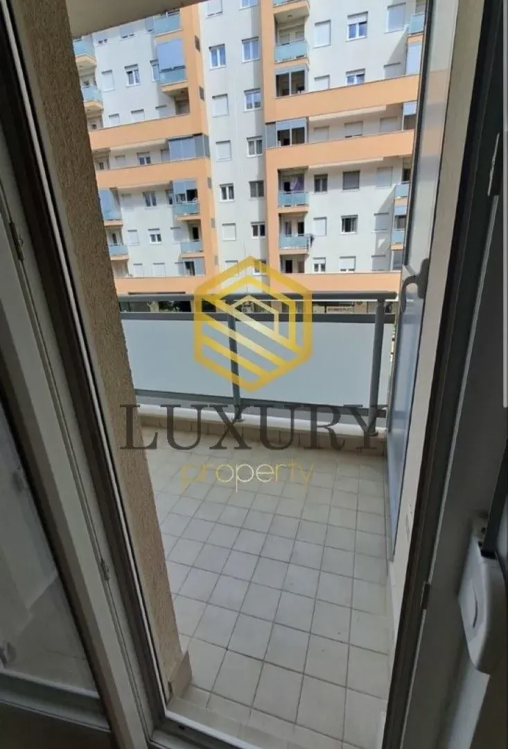 Izdavanje, dvosoban stan, 65m², Zagorič, Podgorica