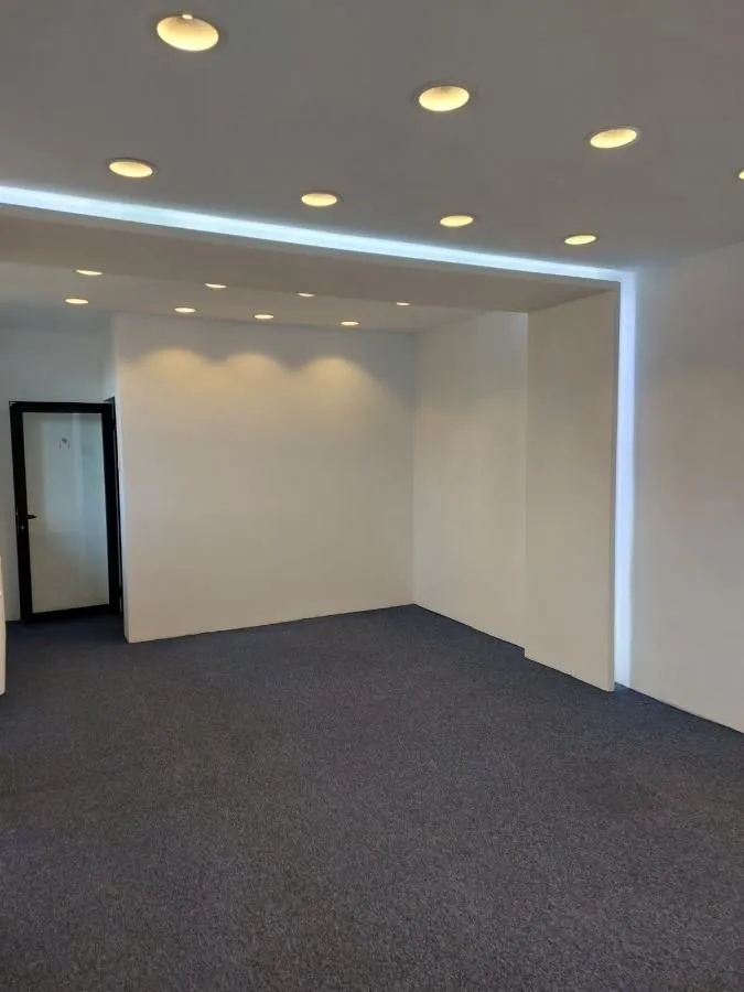 Rent, office space, 200m², Lekino Brdo, Voždovac Sve Podlokacije