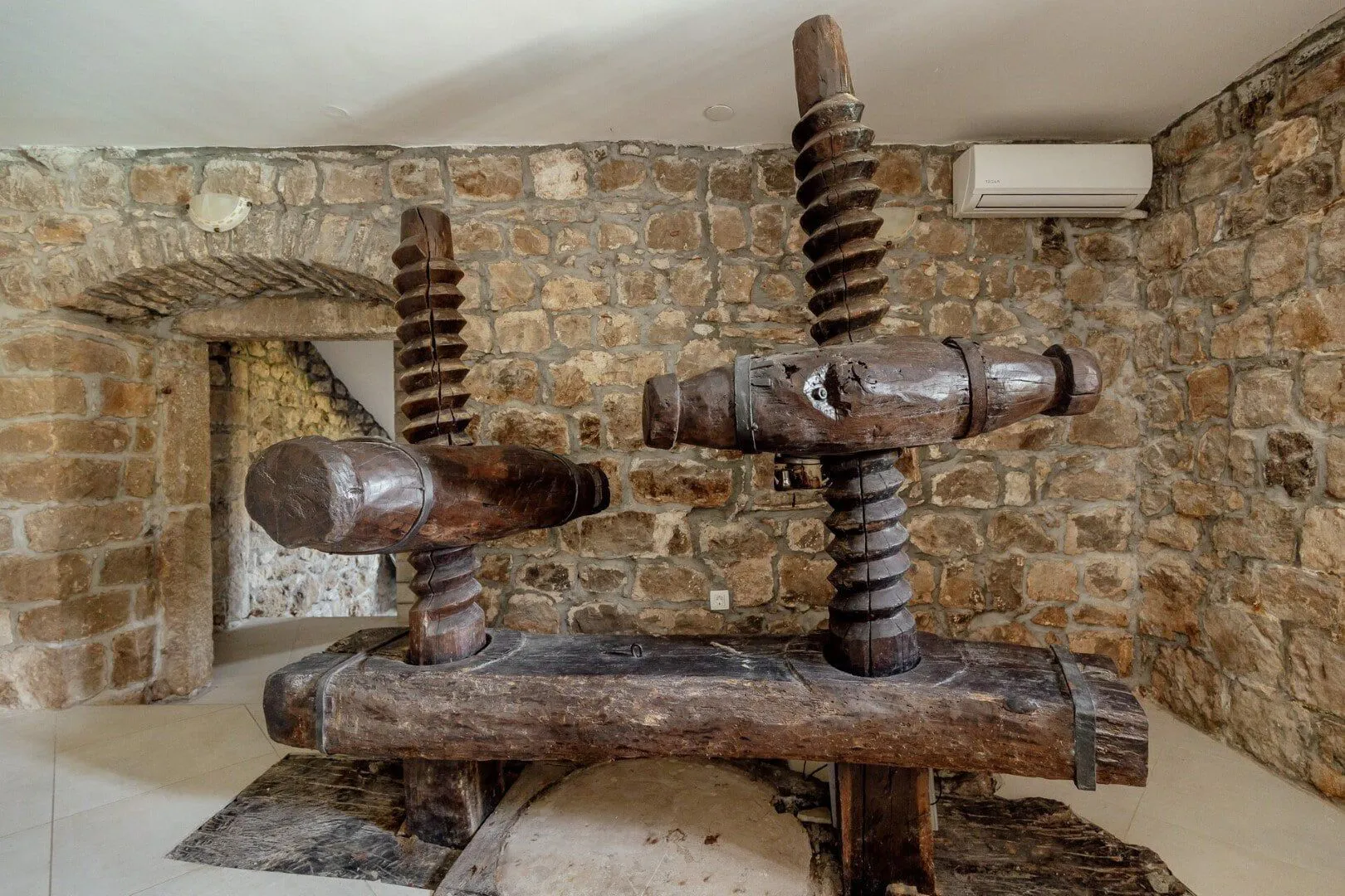Sale, house, 176m², Kotor, Crna Gora