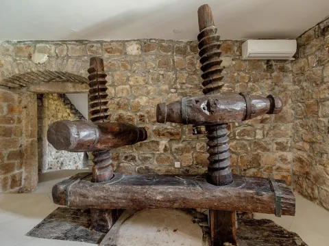 Sale, house, 176m², Kotor, Crna Gora - image 14