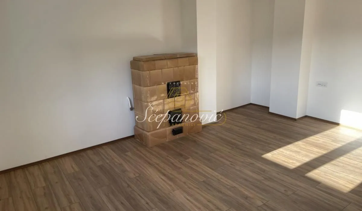 Prodaja, kuća, 67m², Sremska Kamenica, Petrovaradin