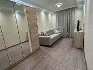 Izdavanje, trosoban stan, 84m², Voždovac Sve Podlokacije, Beograd - image 7