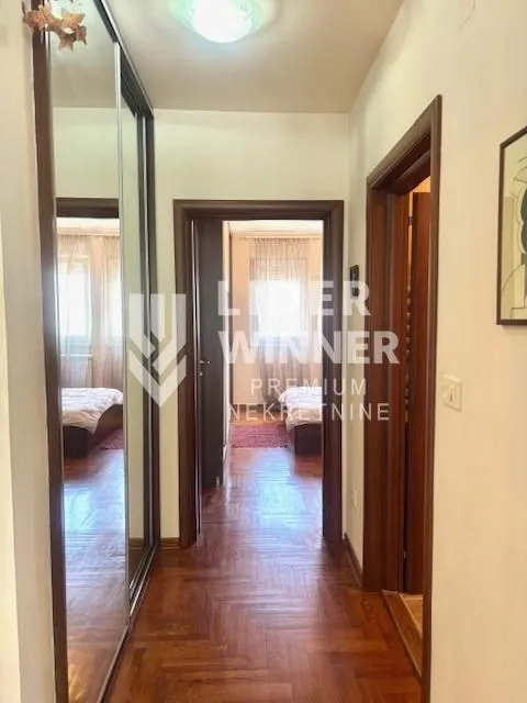 Rent, three bedroom apartment, 66m², Stari Grad, Beograd