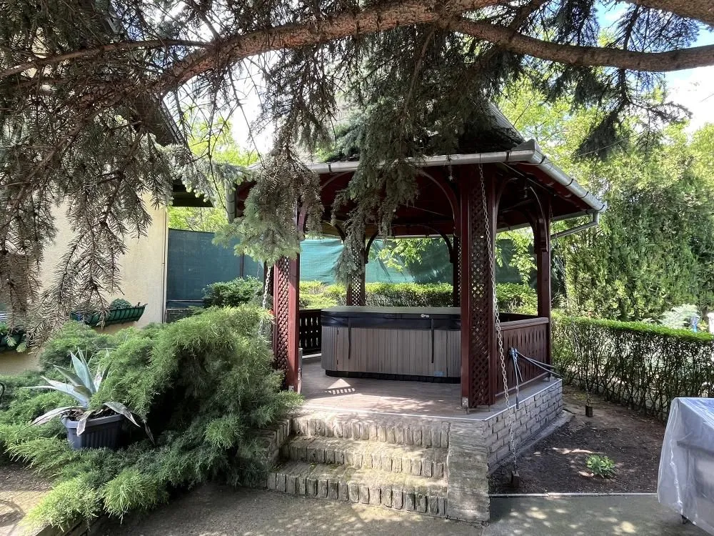 Prodaja, kuća, 456m², Palić, Subotica