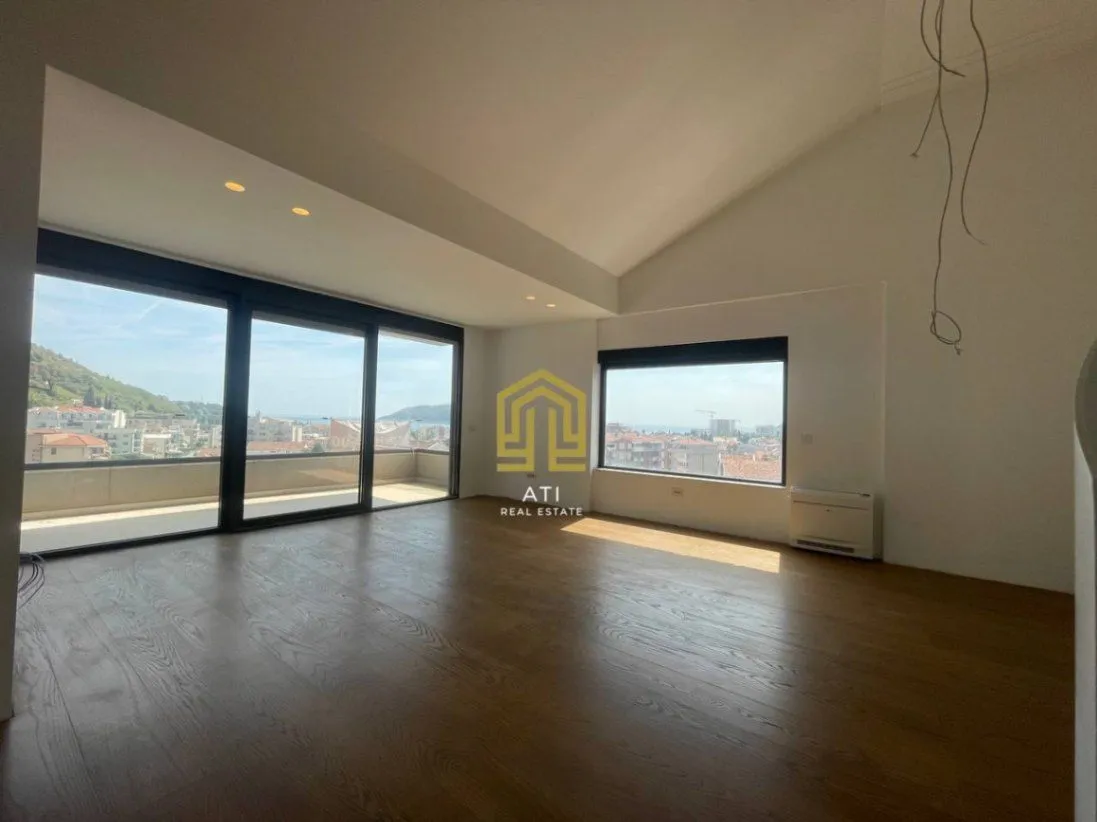 Prodaja, trosoban stan, 130m², Budva, Crna Gora