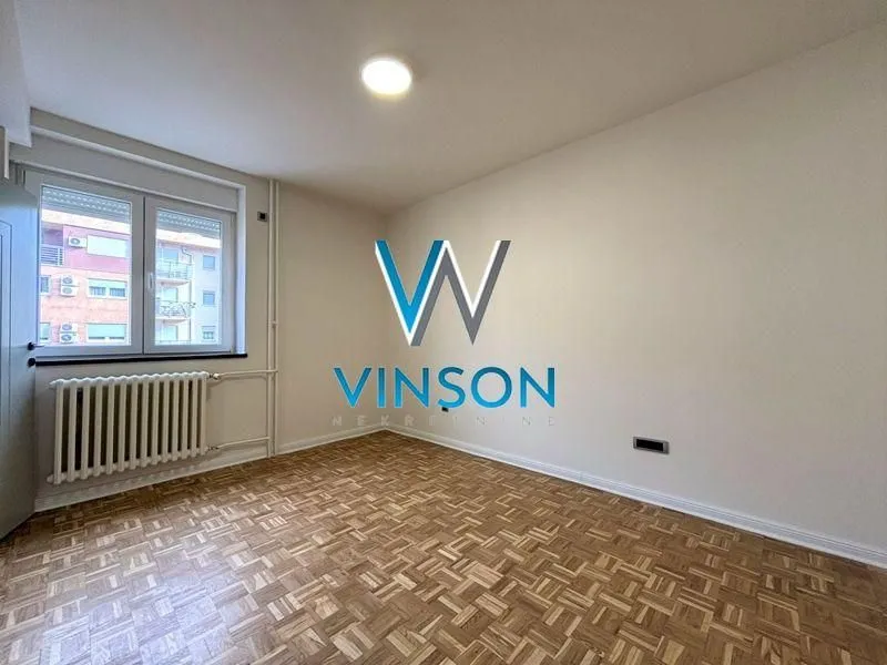 Prodaja, dvosoban stan, 64m², Adamovićevo Naselje, Novi Sad Sve Podlokacije