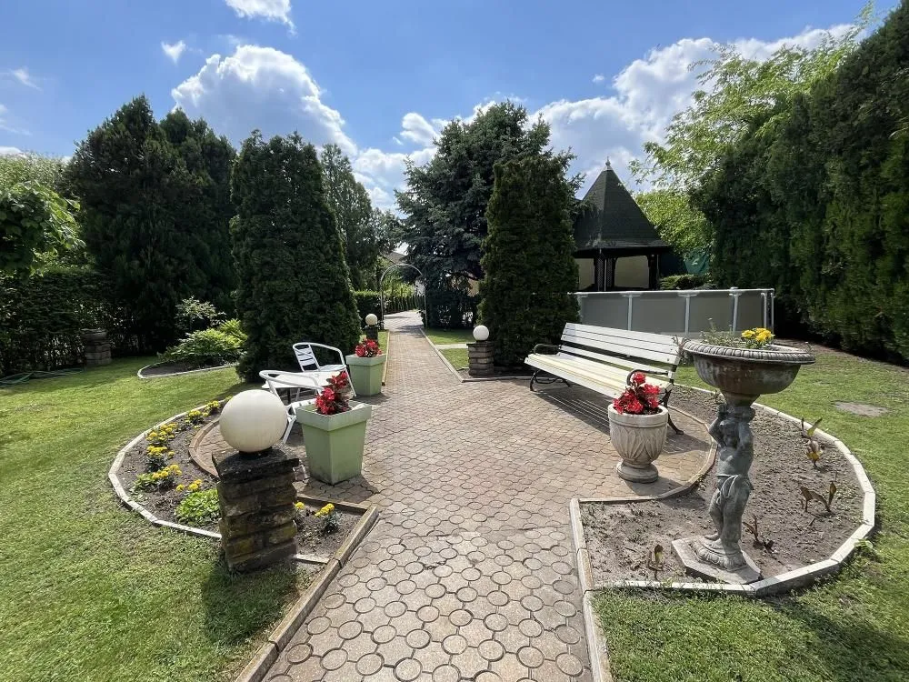 Prodaja, kuća, 456m², Palić, Subotica
