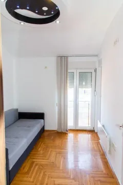 Izdavanje, jednosoban stan, 55m², Ljubović, Podgorica - image 4