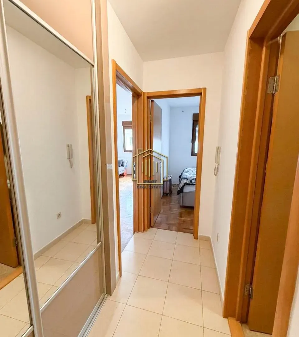 Prodaja, jednosoban stan, 39m², Stari Aerodrom, Podgorica