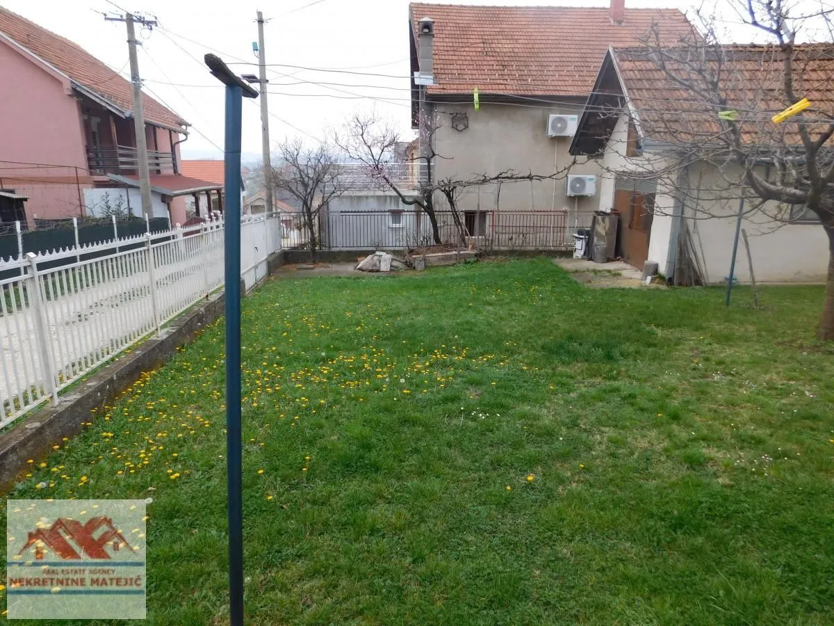 Prodaja, kuća, 200m², Stanovo, Kragujevac
