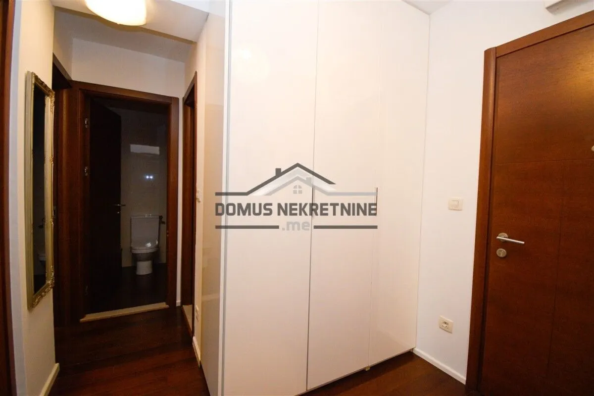 Rent, two bedroom apartment, 75m², Gorica C, Podgorica