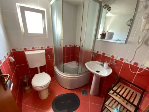 Prodaja, kuća, 400m², Đuraševići, Tivat - image 8