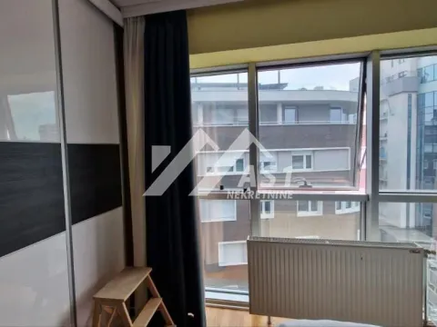 Izdavanje, jednosoban stan, 38m², Centar, Novi Sad - image 8