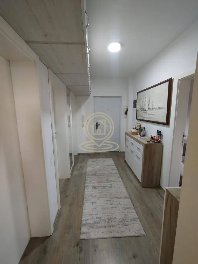 Prodaja, trosoban stan, 78m², Pantelej, Niš