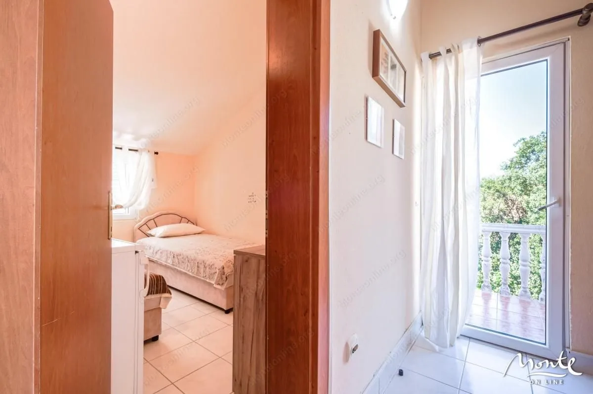 Prodaja, dvosoban stan, 53m², Orahovac, Kotor
