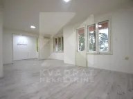 Izdavanje, poslovni prostor, 85m², Centar, Podgorica - image 1