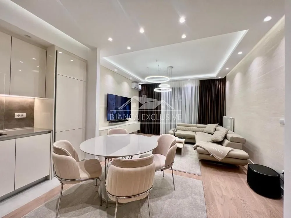 Sale, three bedroom apartment, 88m², Savski Venac, Beograd