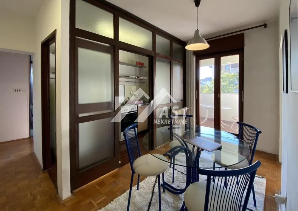 Izdavanje, dvosoban stan, 56m², Sajam, Novi Sad Sve Podlokacije