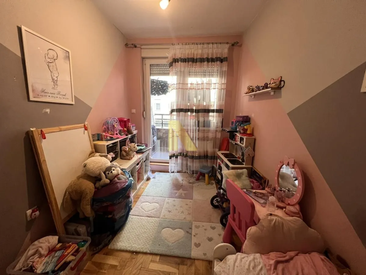 Prodaja, četvorosoban stan, 71m², Podbara, Novi Sad Sve Podlokacije