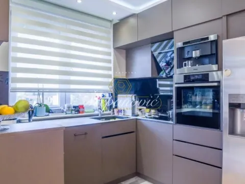 Prodaja, četvorosoban stan, 113m², Bulevar patrijarha Pavla, Novi Sad Sve Podlokacije - image 27