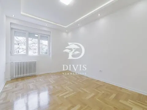 Sale, four bedroom apartment, 80m², Vračar Sve Podlokacije, Beograd - image 9