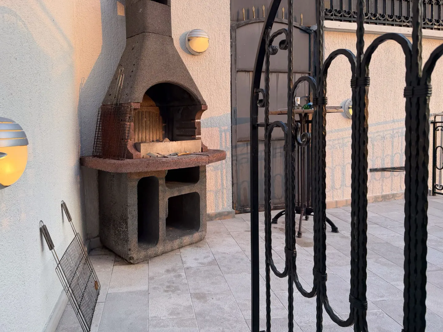 Prodaja, trosoban stan, 85m², Dobrota, Kotor
