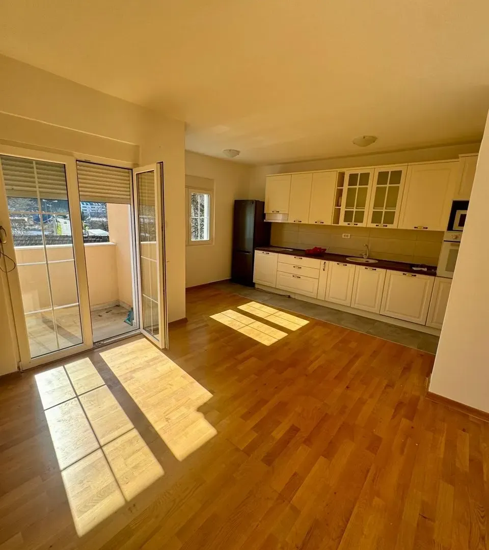 Sale, one bedroom apartment, 49m², Gruda, Cetinje