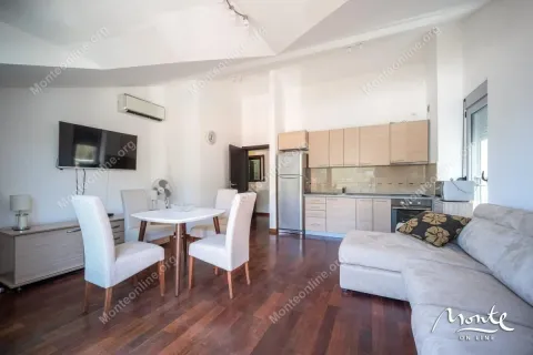 Prodaja, dvosoban stan, 61m², Dobrota, Kotor - image 4