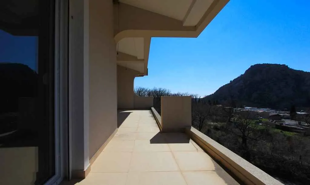 Sale, house, 600m², Sutomore, Bar