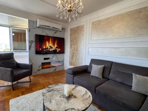 Prodaja, dvosoban stan, 90m², Centar, Podgorica - image 6