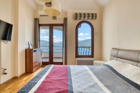 Sale, house, 160m², Bogišići, Tivat - image 5