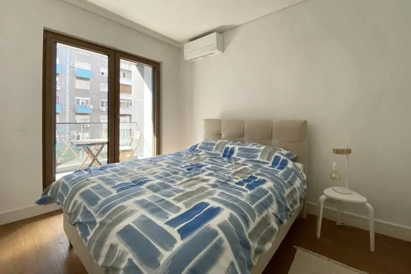 Rent, two bedroom apartment, 61m², Savski Venac, Beograd