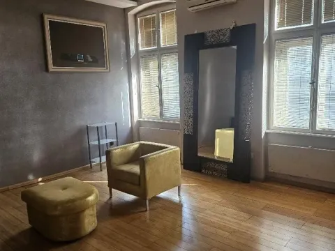 Izdavanje, poslovni prostor, 82m², Stari Grad, Beograd - image 2