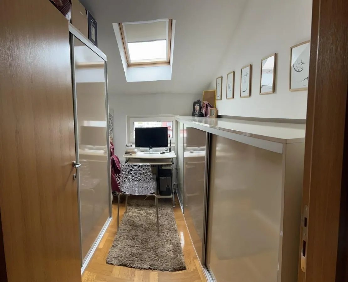 Prodaja, stan, 124m², Cara Dušana, Novi Sad Sve Podlokacije