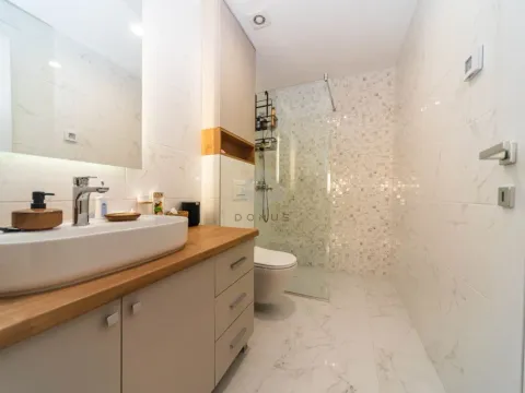 Sale, two bedroom apartment, 69m², Stari Aerodrom, Podgorica - image 12