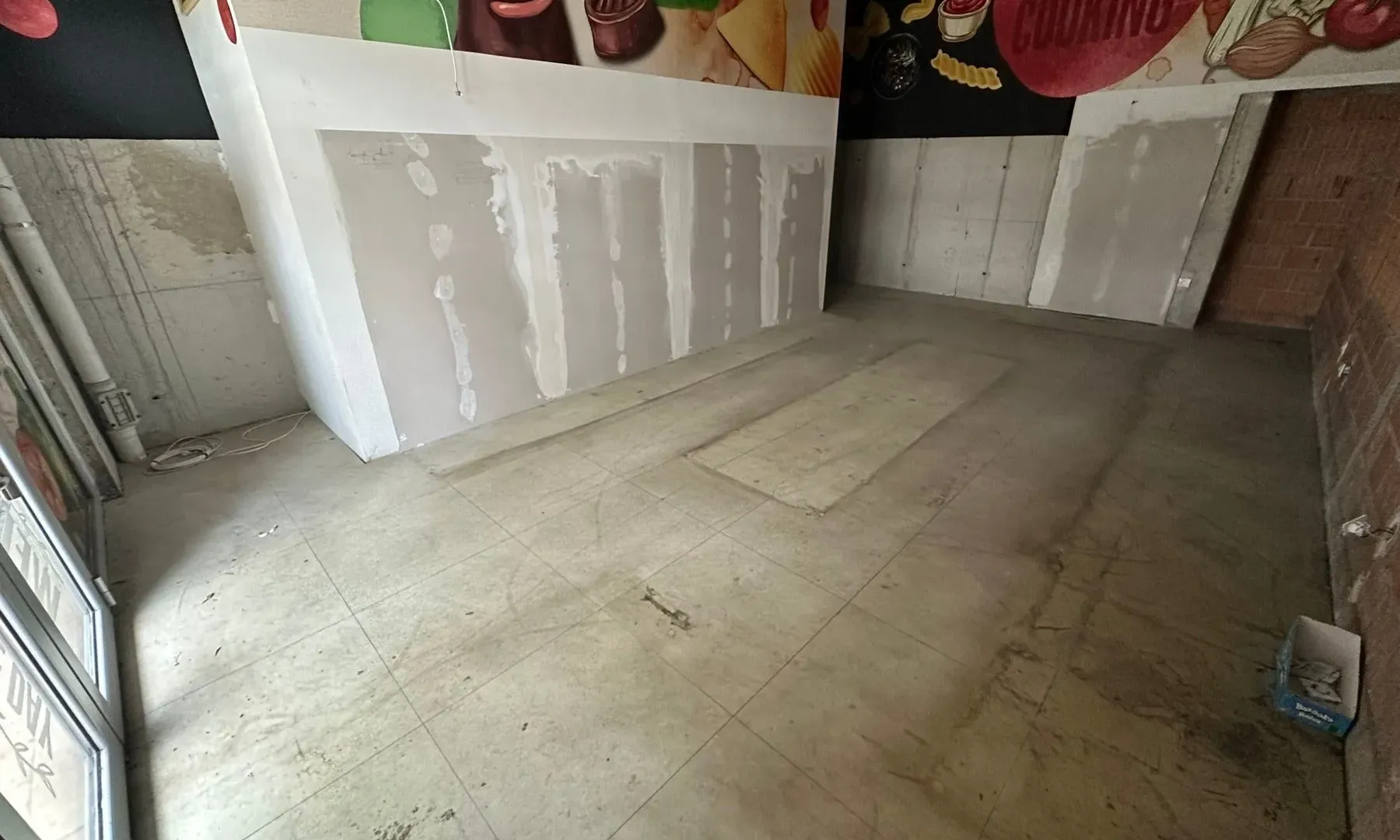 Rent, office space, 92m², Tološi, Podgorica
